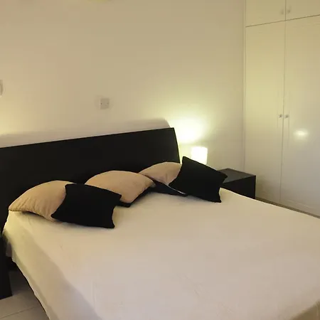 Helena Apartament